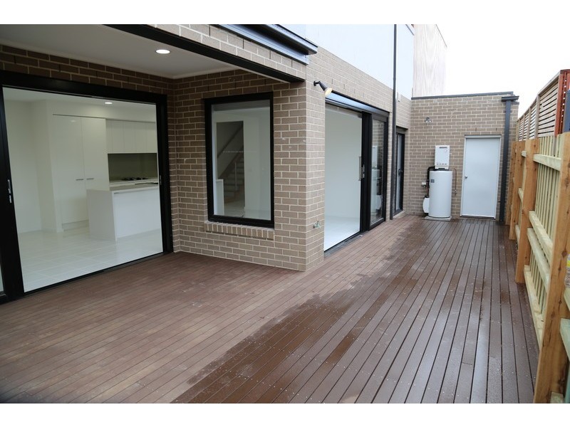 4a Tarook Way, Mornington VIC 3931