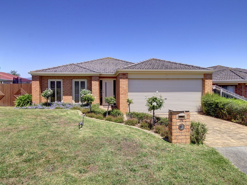 16 Weerona Way, Mornington VIC 3931