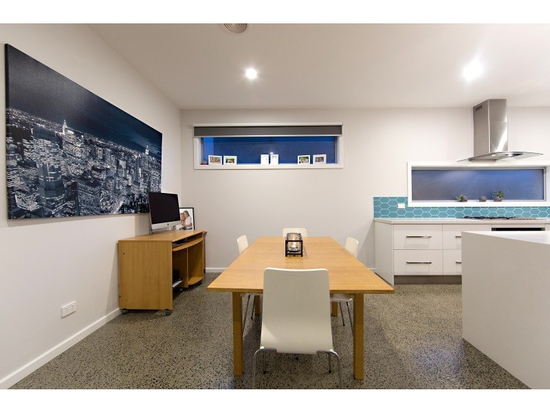 2a Bayview Road, Mornington VIC 3931