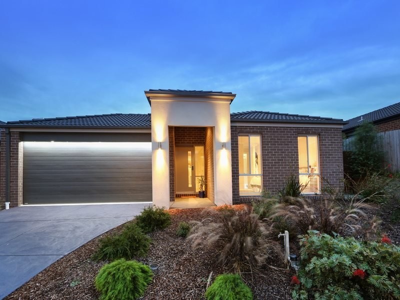 6 Sefton Grange, Mount Martha VIC 3934