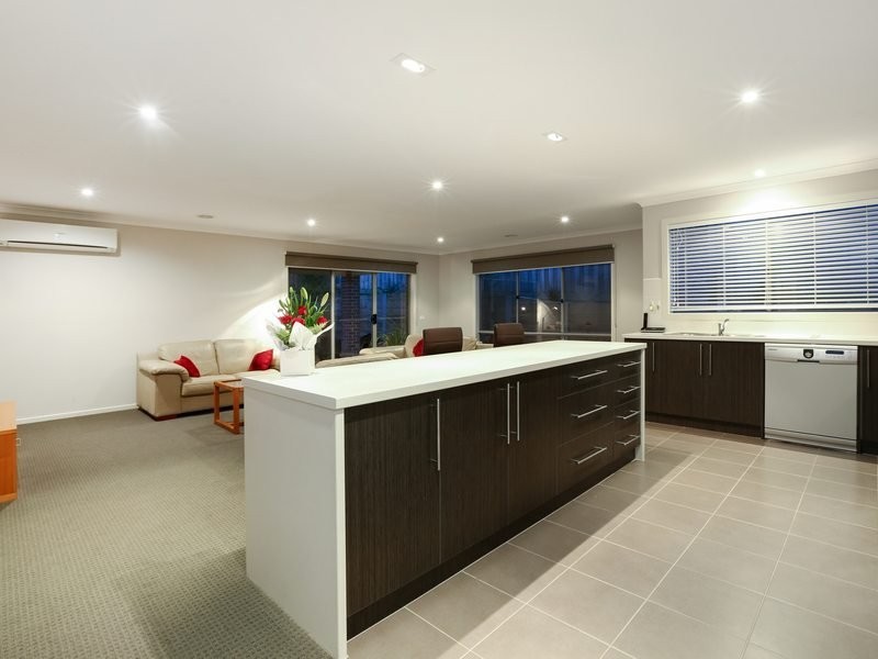 6 Sefton Grange, Mount Martha VIC 3934