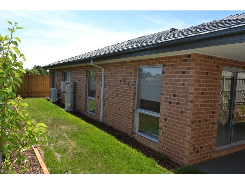 8/24 Driftwood Court, Mount Martha VIC 3934