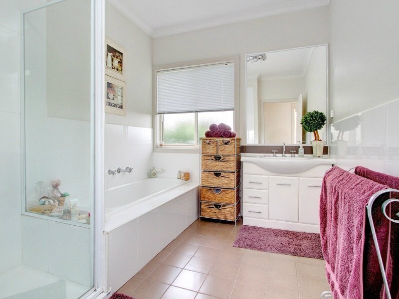 8 Bareena Court, Mornington VIC 3931