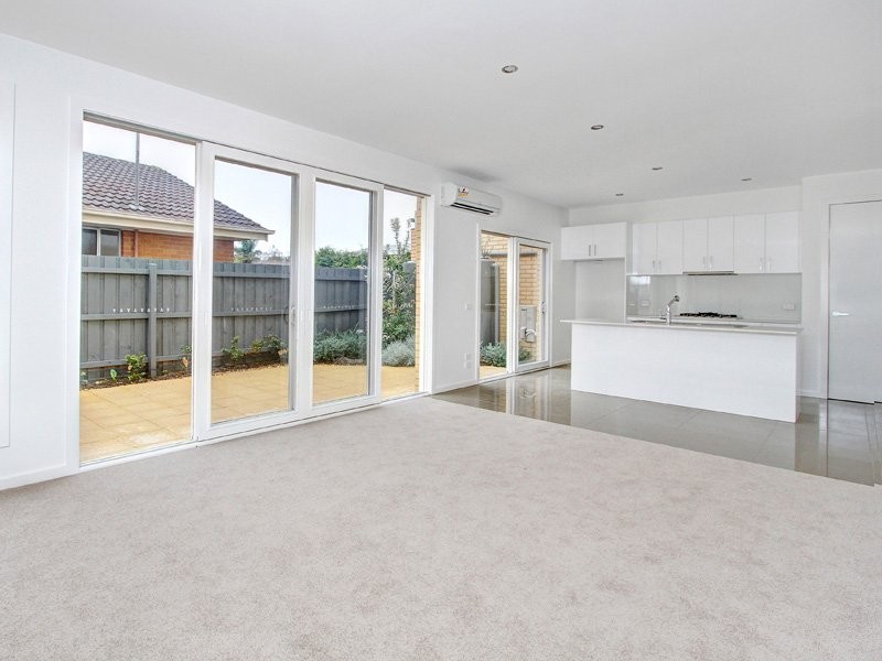 2 /25 Empire Street, Mornington VIC 3931