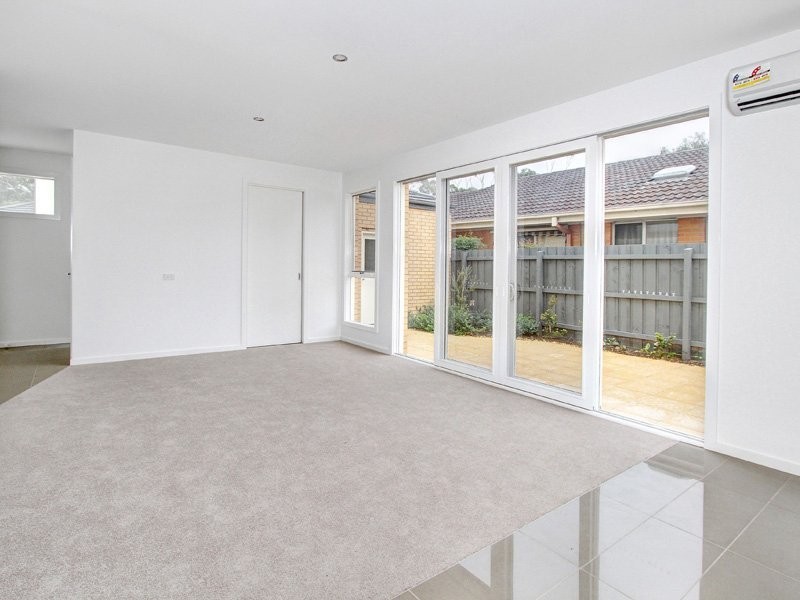 2 /25 Empire Street, Mornington VIC 3931