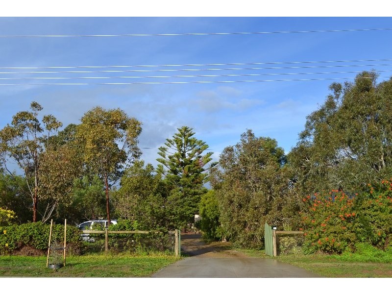 28 Green Island Avenue, Mount Martha VIC 3934