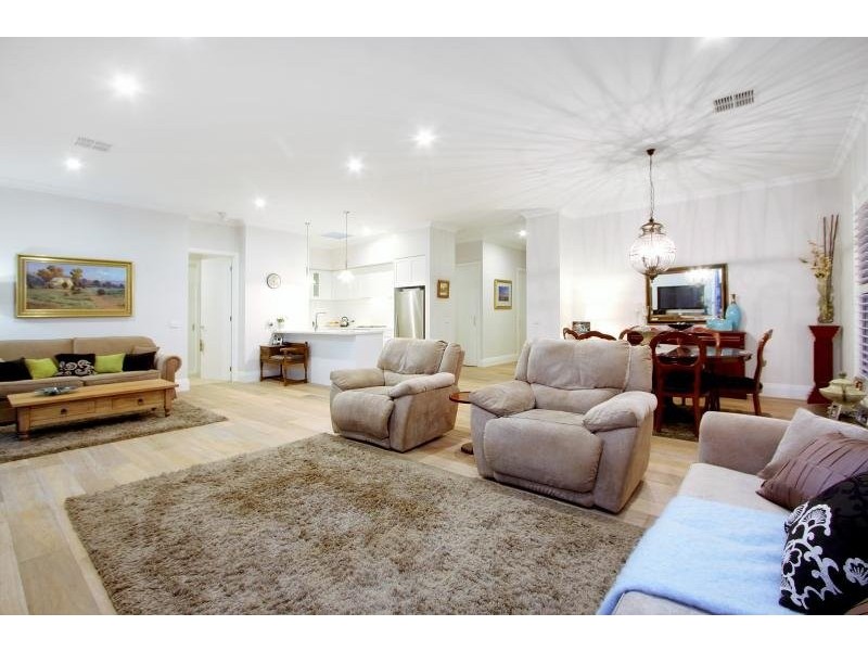 22 Strachans Road, Mornington VIC 3931