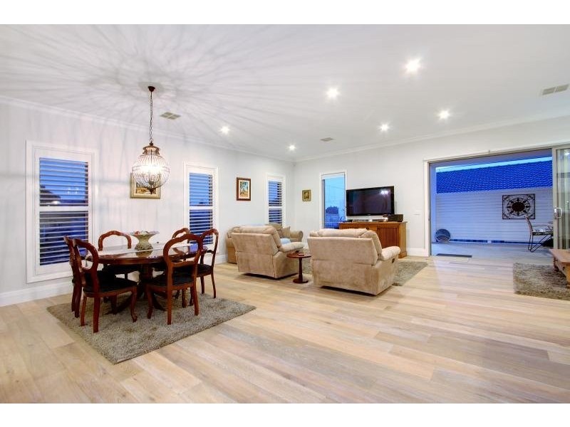 22 Strachans Road, Mornington VIC 3931