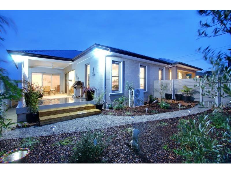 22 Strachans Road, Mornington VIC 3931