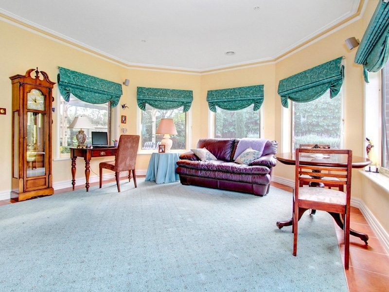 12 Halcyon Rise, Mornington VIC 3931