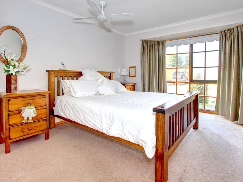 1/49 Separation Street, Mornington VIC 3931