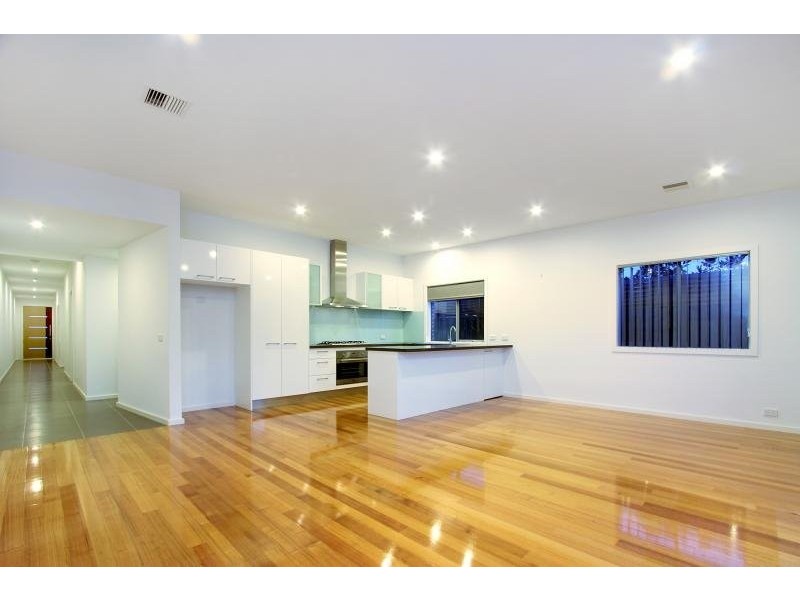 8A Iluka Place, Mornington VIC 3931