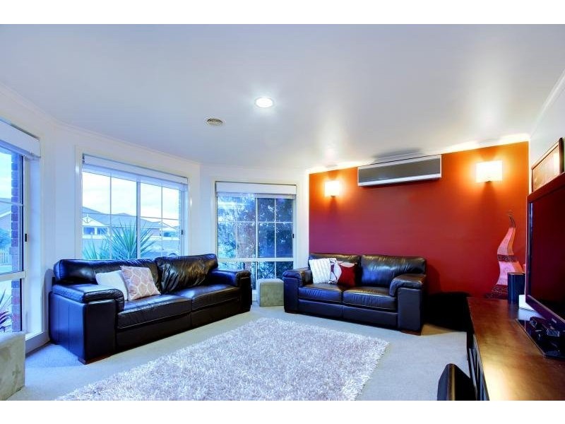 83 St Mitchell Circuit, Mornington VIC 3931