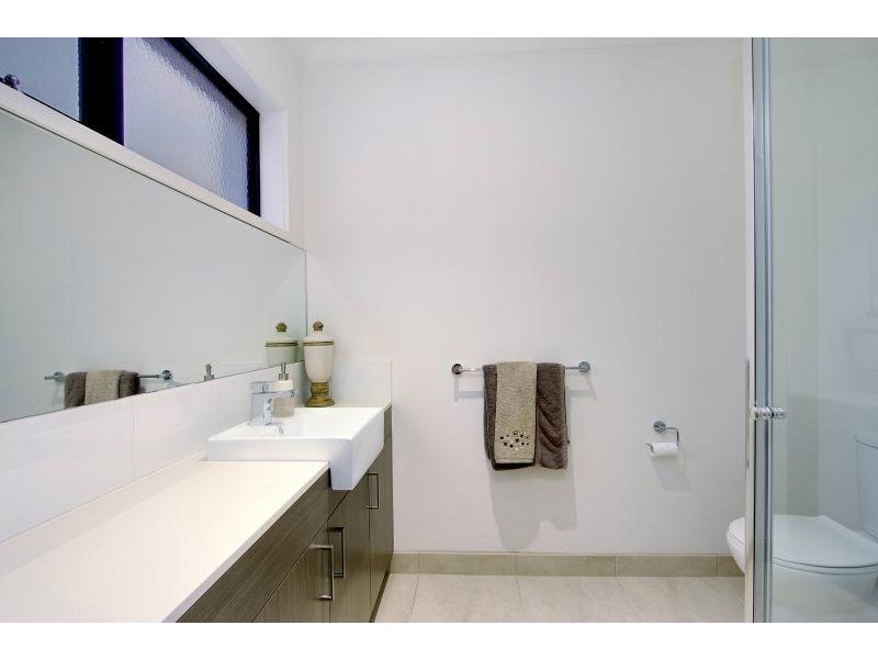 1/3 Hunter Street, Mornington VIC 3931