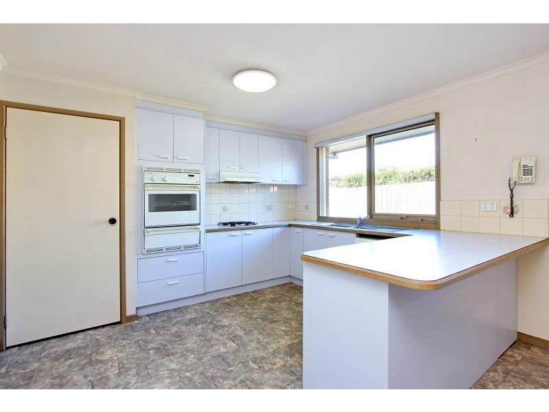 6 Nichols Drive, Mornington VIC 3931