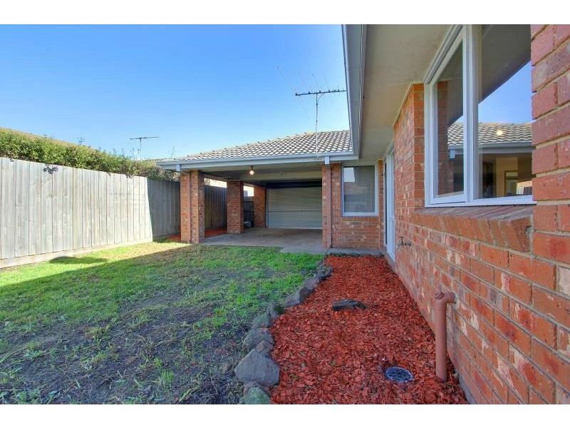 6 Nichols Drive, Mornington VIC 3931