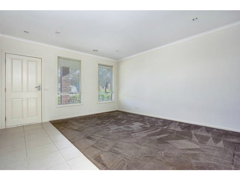 1B Hutson Way, Mount Martha VIC 3934