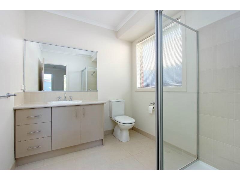 1B Hutson Way, Mount Martha VIC 3934