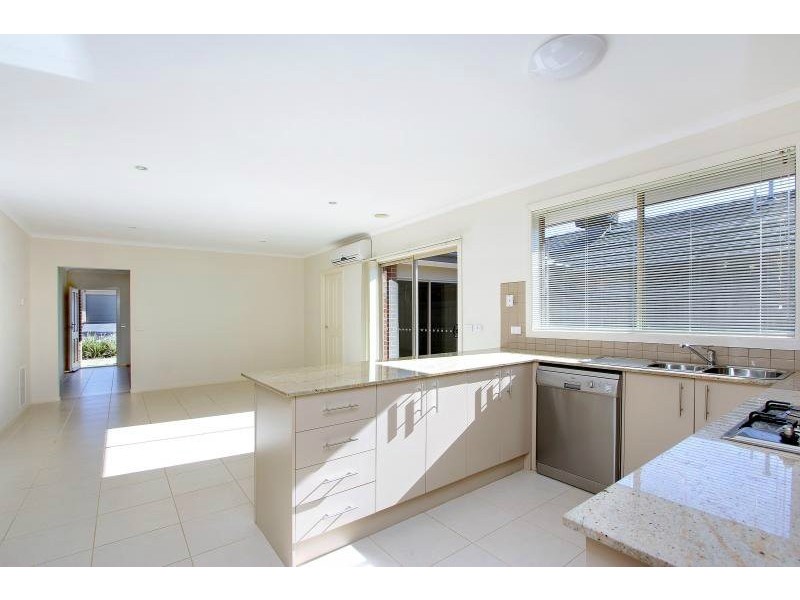 1B Hutson Way, Mount Martha VIC 3934