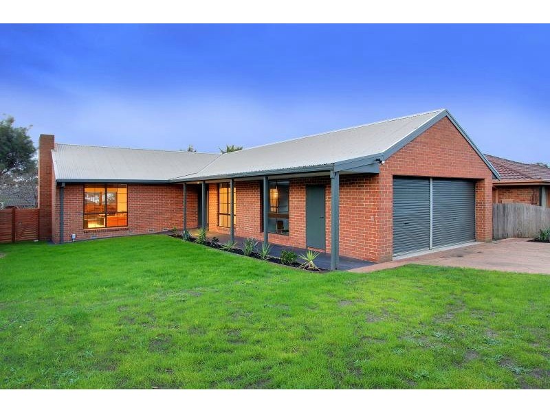 61 Dorothy Crescent, Mornington VIC 3931