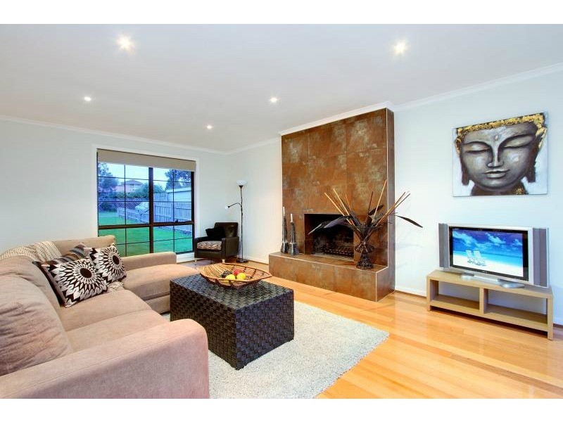 61 Dorothy Crescent, Mornington VIC 3931