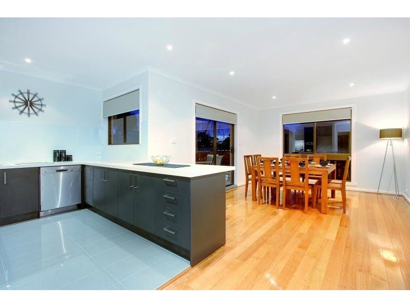 61 Dorothy Crescent, Mornington VIC 3931