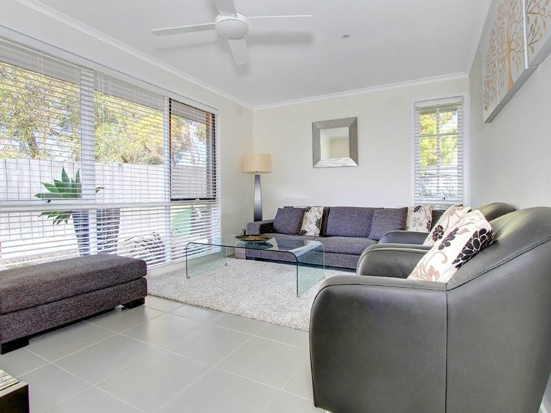 7 Parwan Cres, Mornington VIC 3931