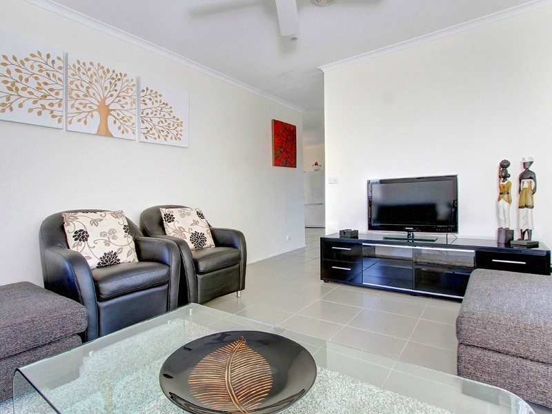7 Parwan Cres, Mornington VIC 3931