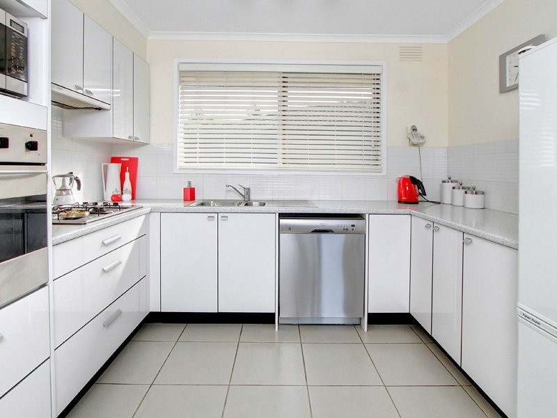 7 Parwan Cres, Mornington VIC 3931