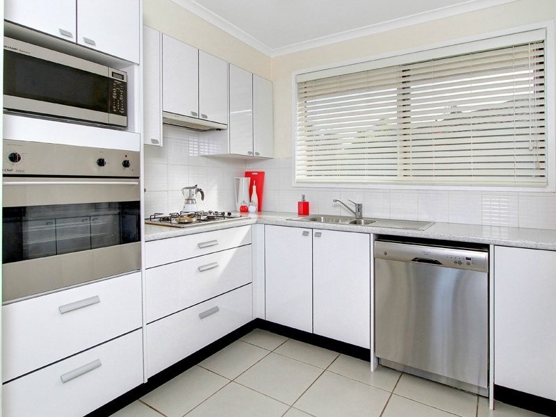 7 Parwan Cres, Mornington VIC 3931