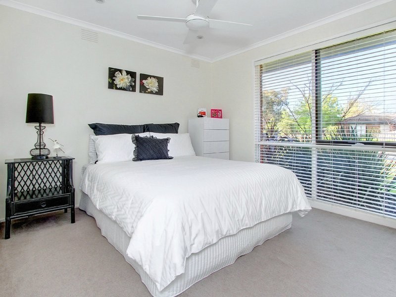7 Parwan Cres, Mornington VIC 3931