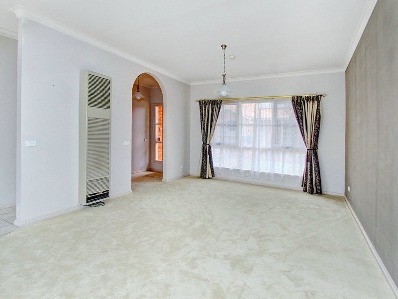 2/21 Lucerne Ave, Mornington VIC 3931