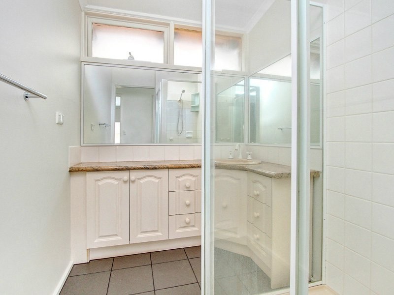 25 Van Ness Avenue, Mornington VIC 3931