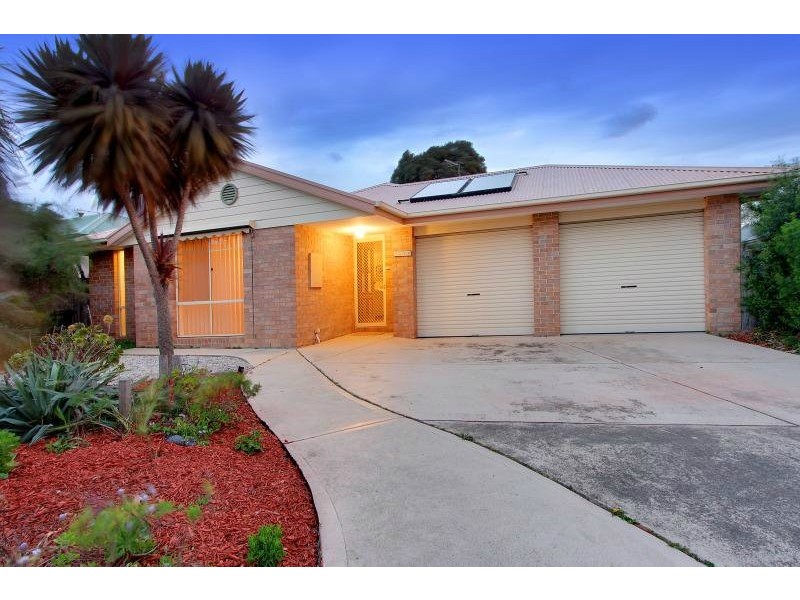 36 Eric Crescent, Mornington VIC 3931