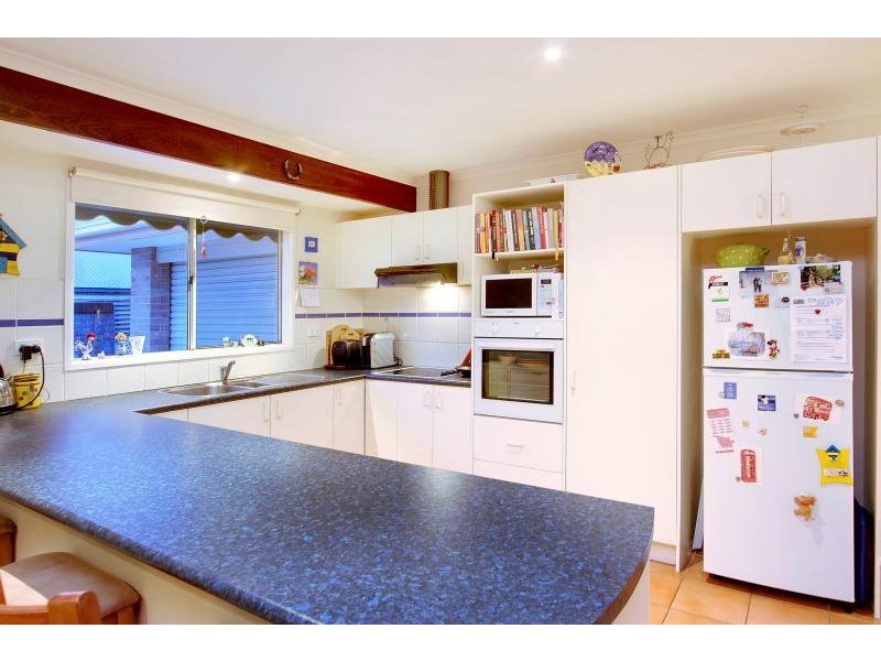 36 Eric Crescent, Mornington VIC 3931