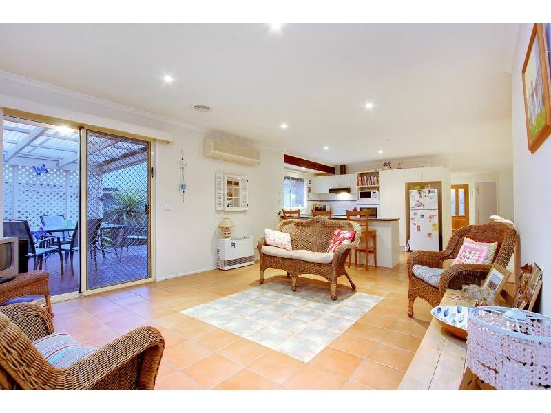 36 Eric Crescent, Mornington VIC 3931