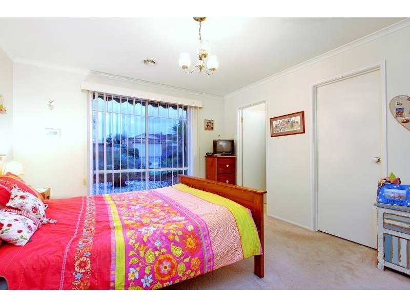 36 Eric Crescent, Mornington VIC 3931