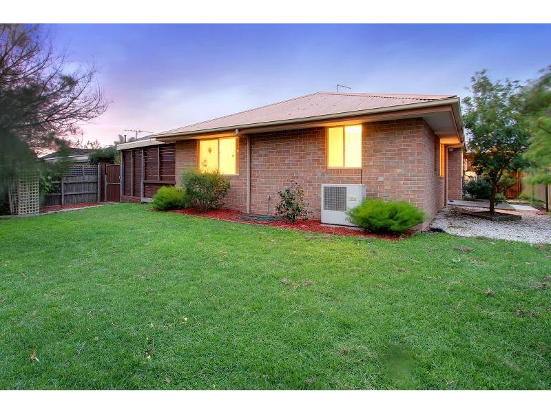 36 Eric Crescent, Mornington VIC 3931