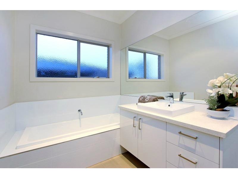 10/47 Green Island Avenue, Mount Martha VIC 3934