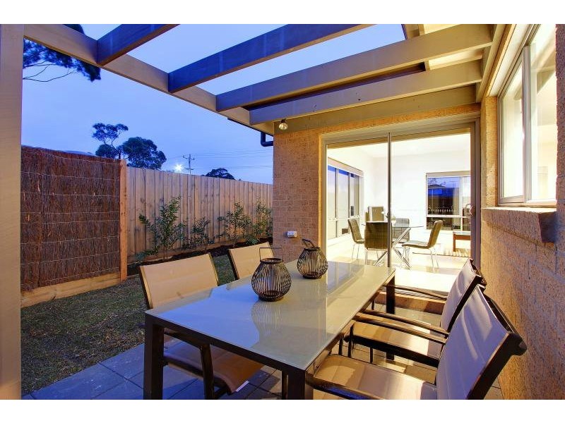 15/47 Green Island Avenue, Mount Martha VIC 3934