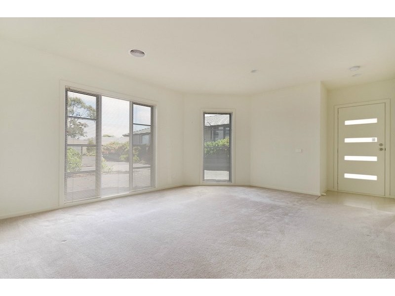 8 /22A Green Island Avenue, Mount Martha VIC 3934