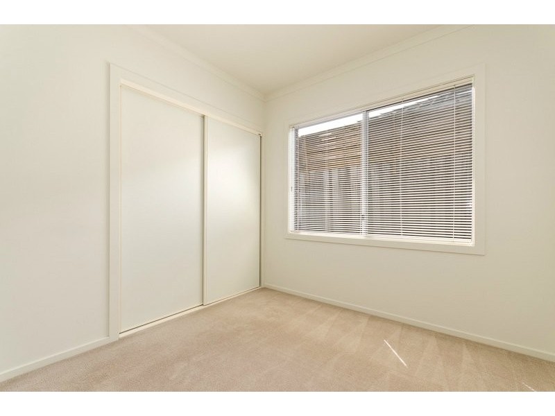 8 /22A Green Island Avenue, Mount Martha VIC 3934