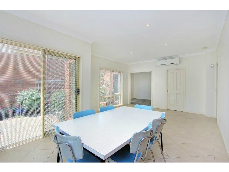 2 /1 Haig street, Mornington VIC 3931
