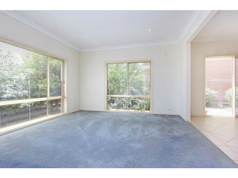 2 /1 Haig street, Mornington VIC 3931