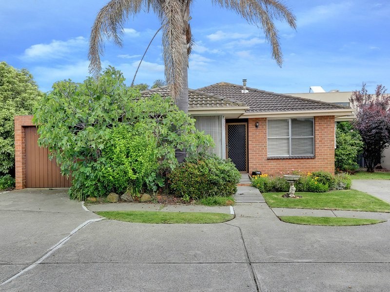 11 /25 Barkly Street, Mornington VIC 3931