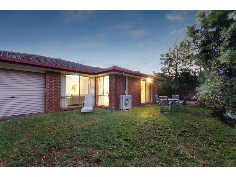 16 Bayrise Drive, Mornington VIC 3931