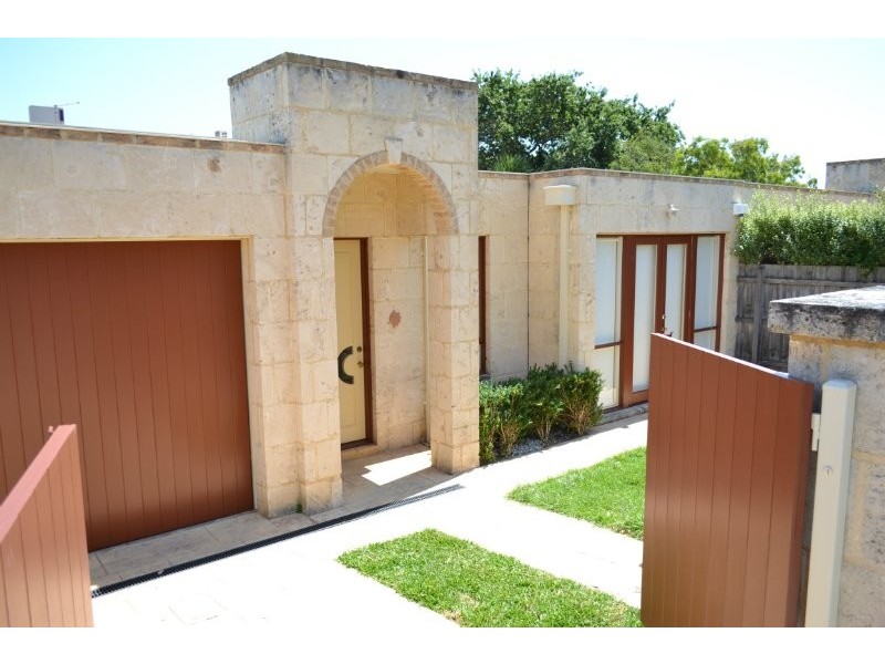 22 Webb Street, Mornington VIC 3931