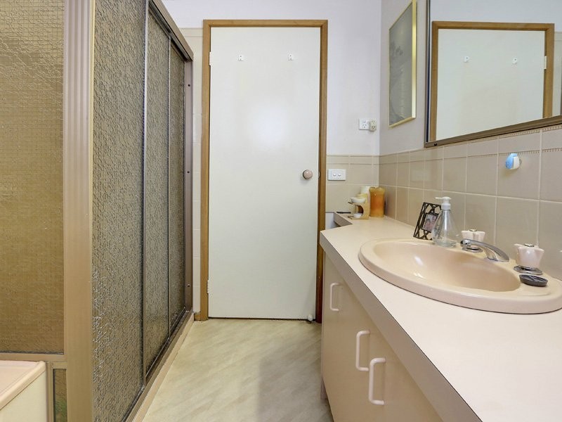 11 /49-51 Separation Street, Mornington VIC 3931