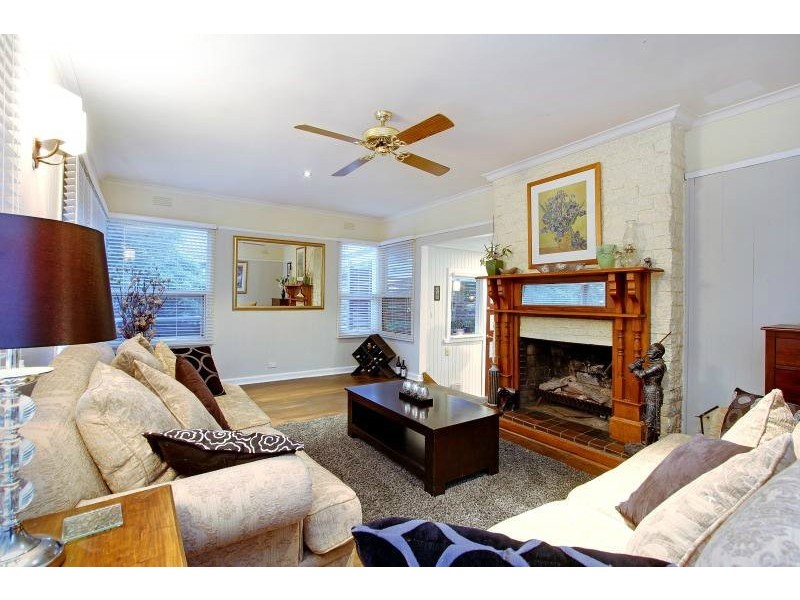 32 Mountain View Road, Mount Eliza VIC 3930