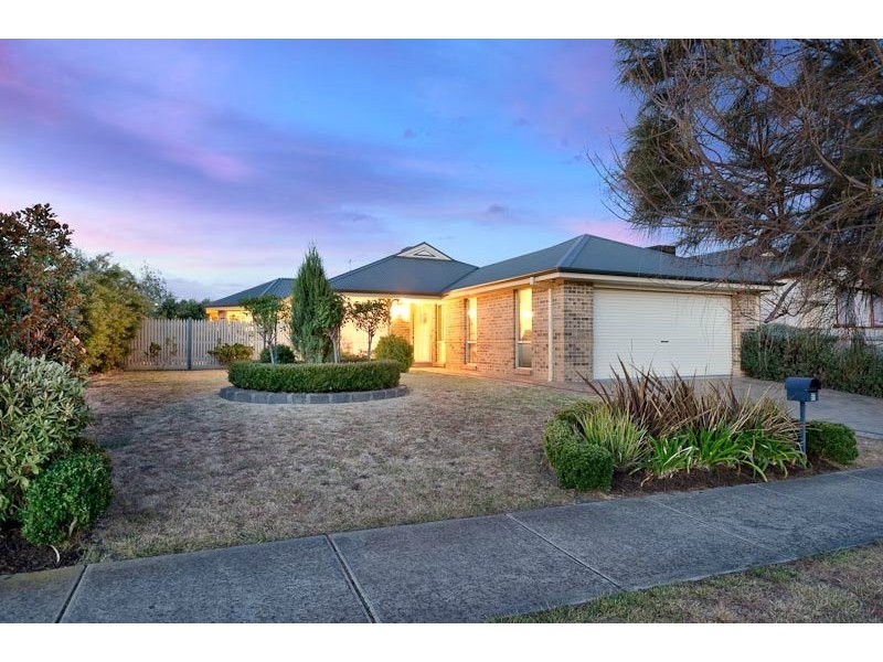 21 Longwood Drive, Mornington VIC 3931